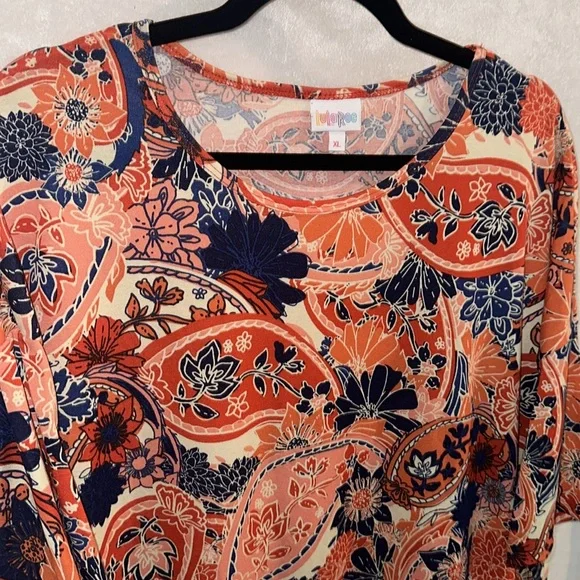 NWT XL LULAROE IRMA - Picture 2 of 2